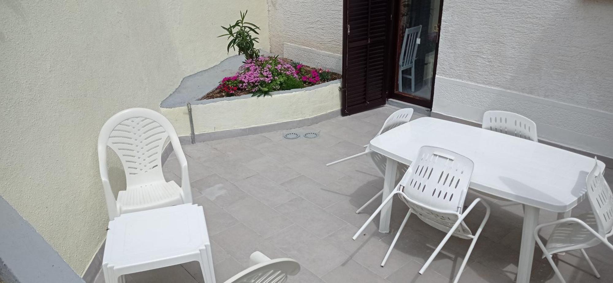 Apartments Tatjana Martinscica  Exterior photo